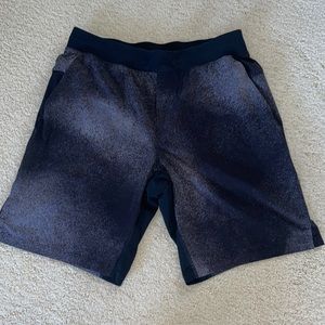 Lululemon THE Short 9" size large